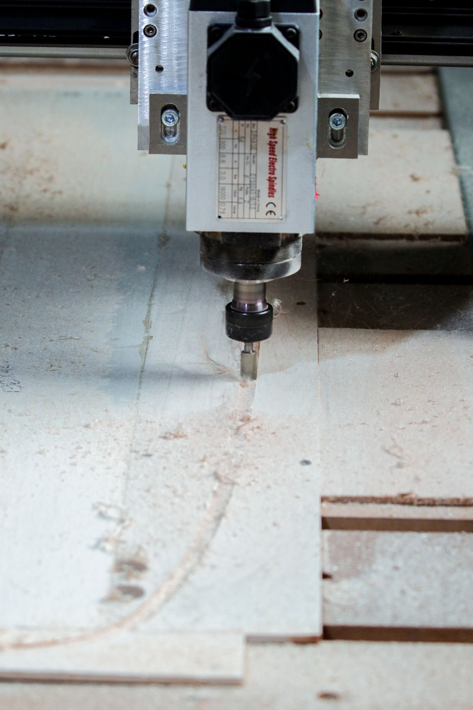 CNC wood milling with VPOINT router bits